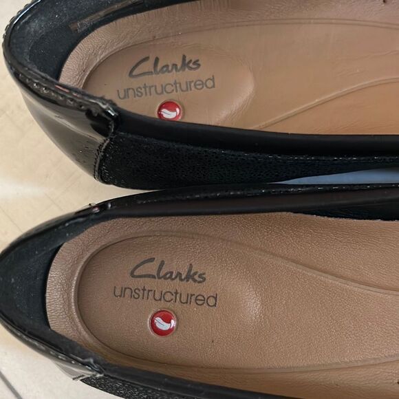 CLARKS Black Darcy Cap Flats - Picture 3 of 7